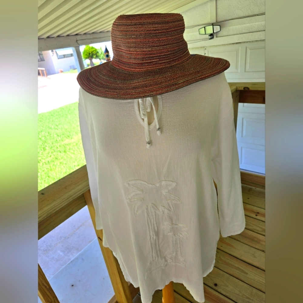 Cathy Daniels: Women's White Beach Cover-Up